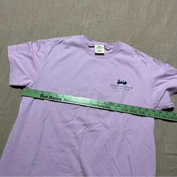 Simply Southern Medium Light Purple Tee Jeep back graphic bold colors summer - Picture 5 of 7